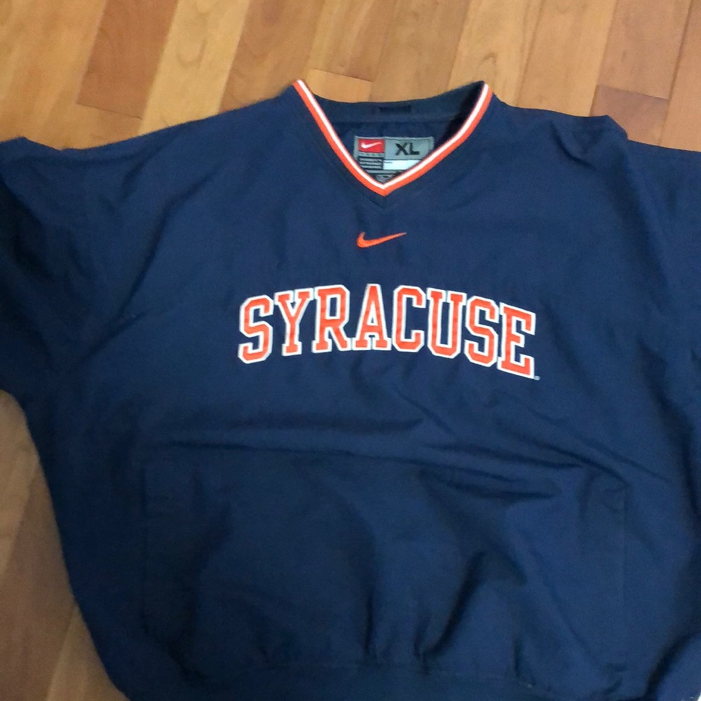 XL lightweight Syracuse pullover